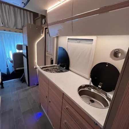 Apartament Gemuetlicher Camper-wiesnnah