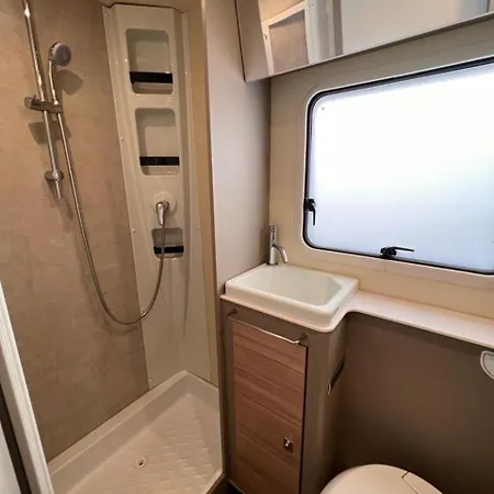 Gemuetlicher Camper-wiesnnah *